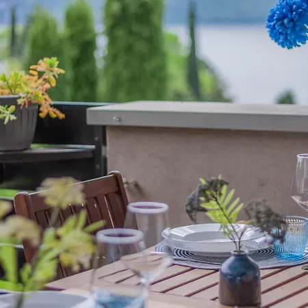 Blu Al Lago Apartment